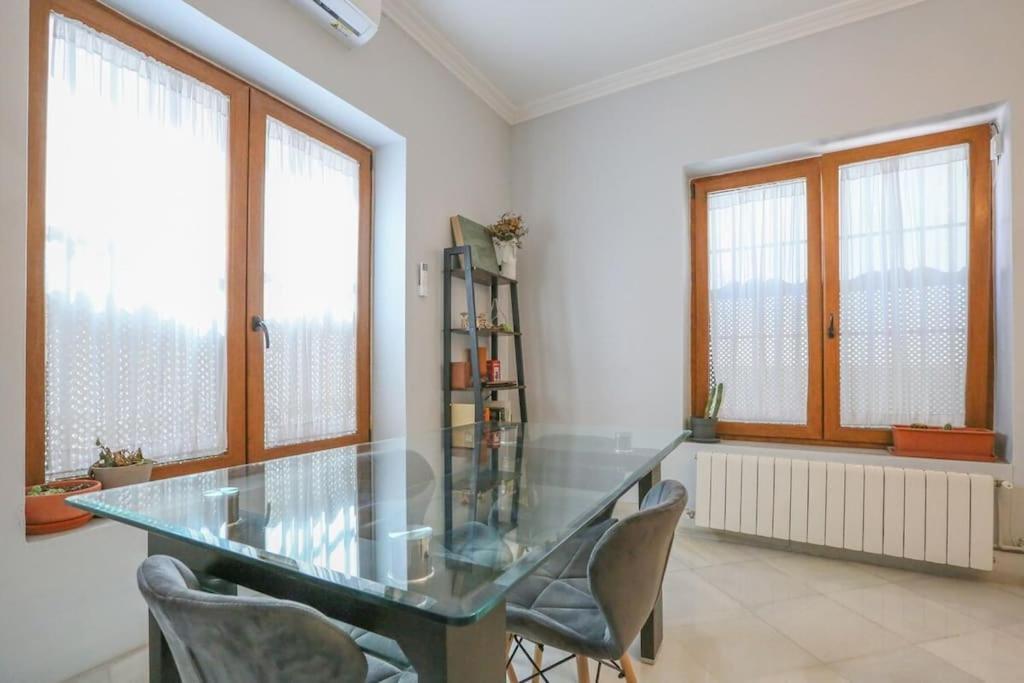 Riverwalk Suites - Puente Triana Sevilla Eksteriør billede