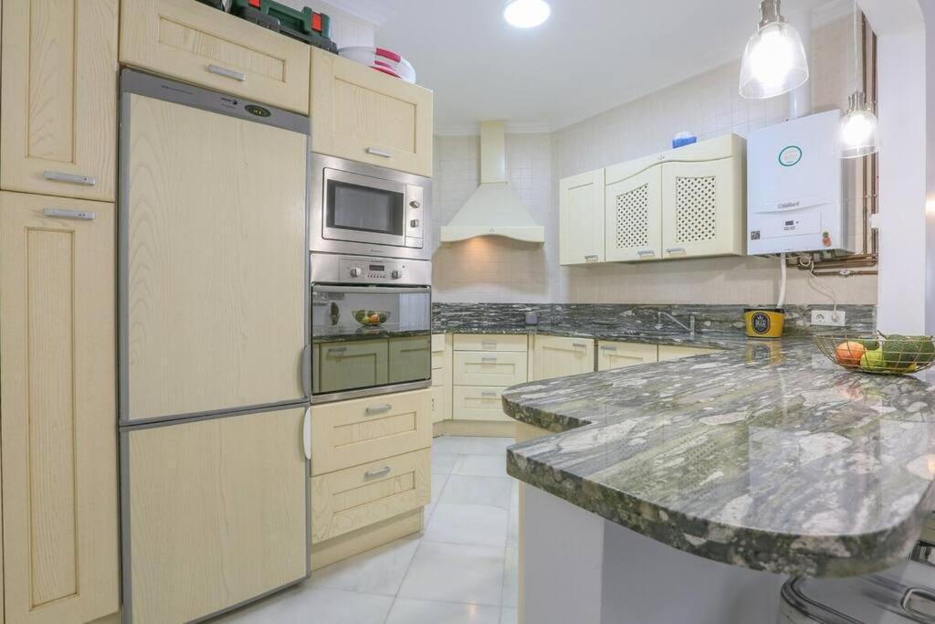 Riverwalk Suites - Puente Triana Sevilla Eksteriør billede